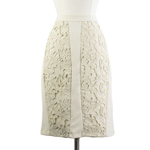 HP 💕 DARLING | Cream Appliqué Lace Fitted Skirt